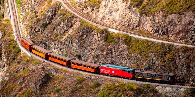 duivelsneus ecuador, trein onderweg